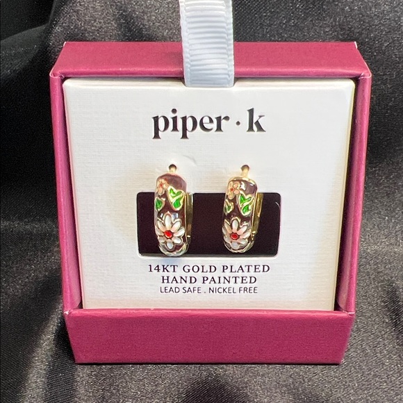 Piper K | Floral Earrings - Picture 1 of 7